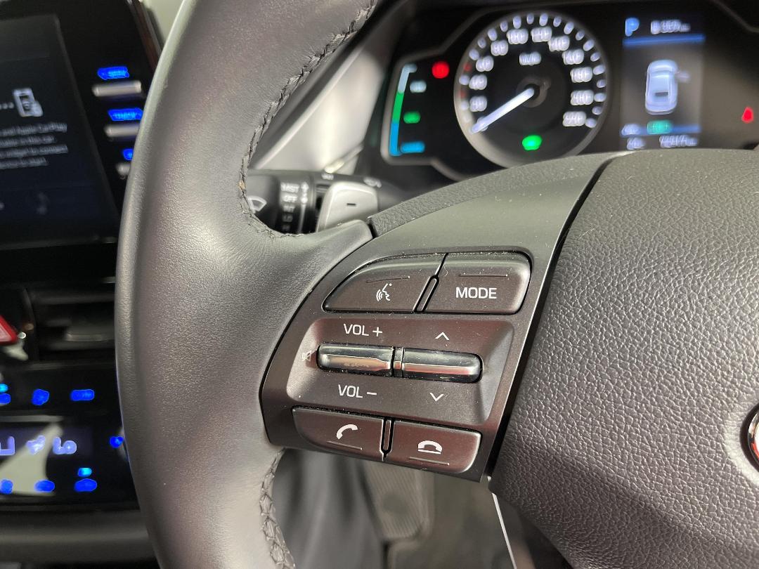 Photo '26' of Hyundai Ioniq Photo '26' of Hyundai Ioniq