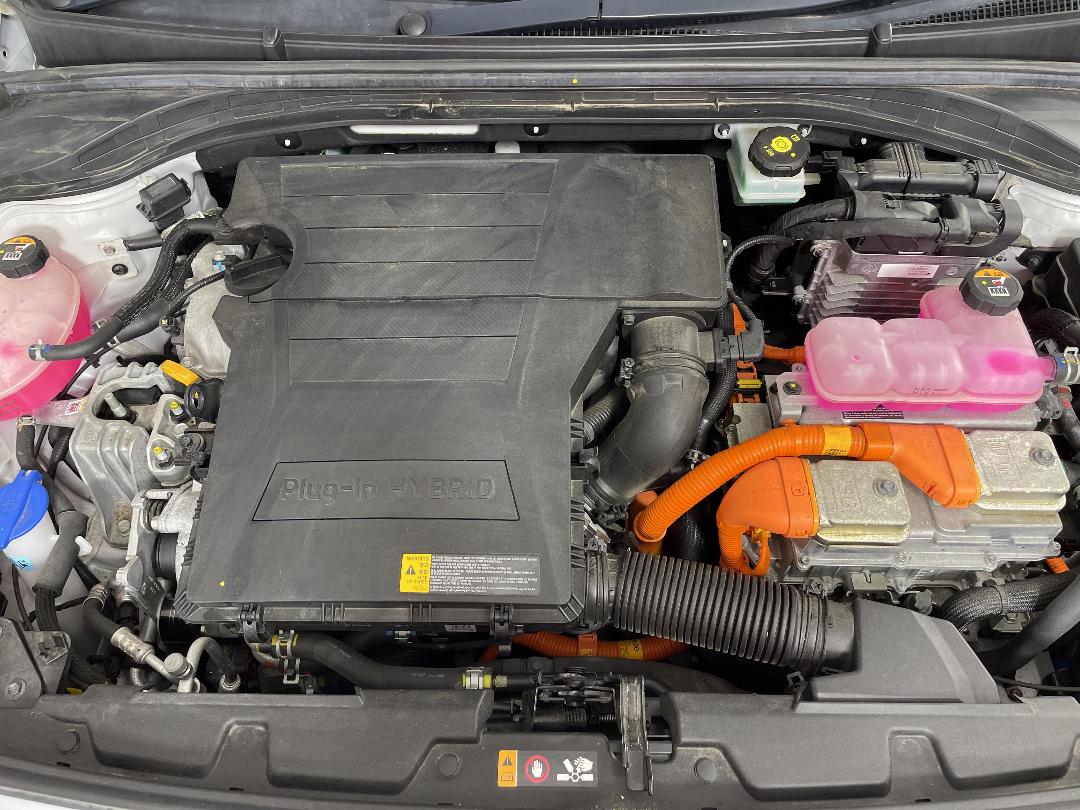 Photo '13' of Hyundai Ioniq