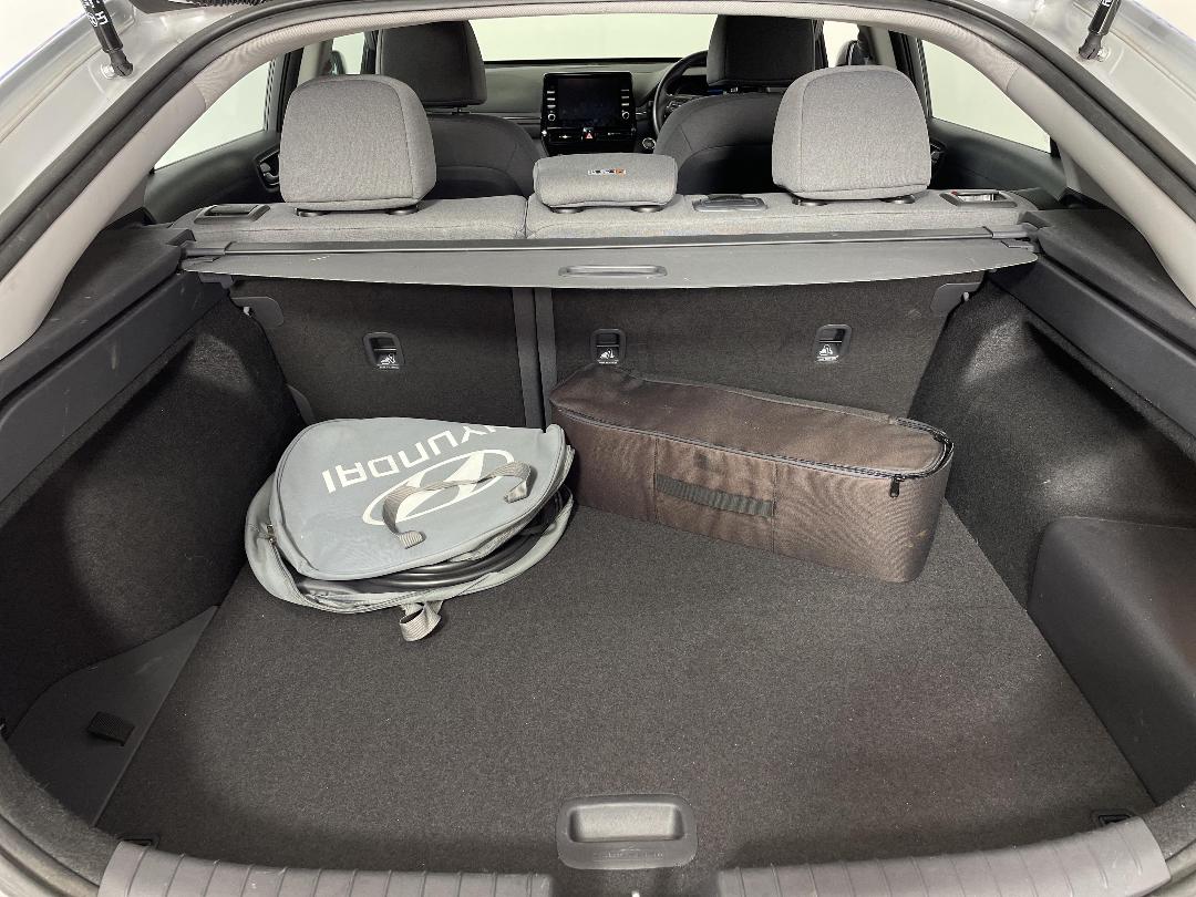 Photo '14' of Hyundai Ioniq