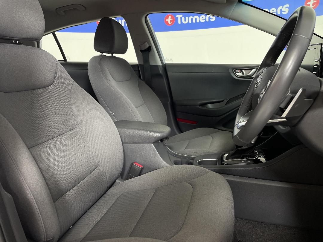 Photo '16' of Hyundai Ioniq