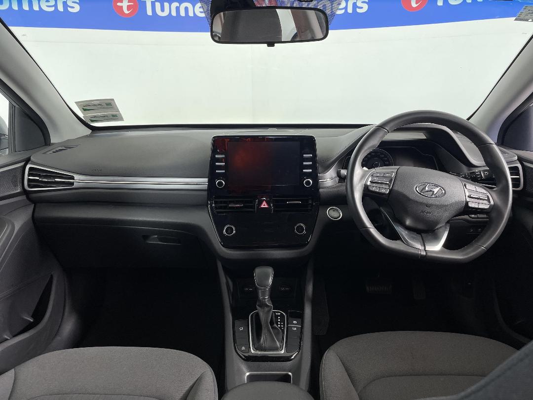 Photo '17' of Hyundai Ioniq