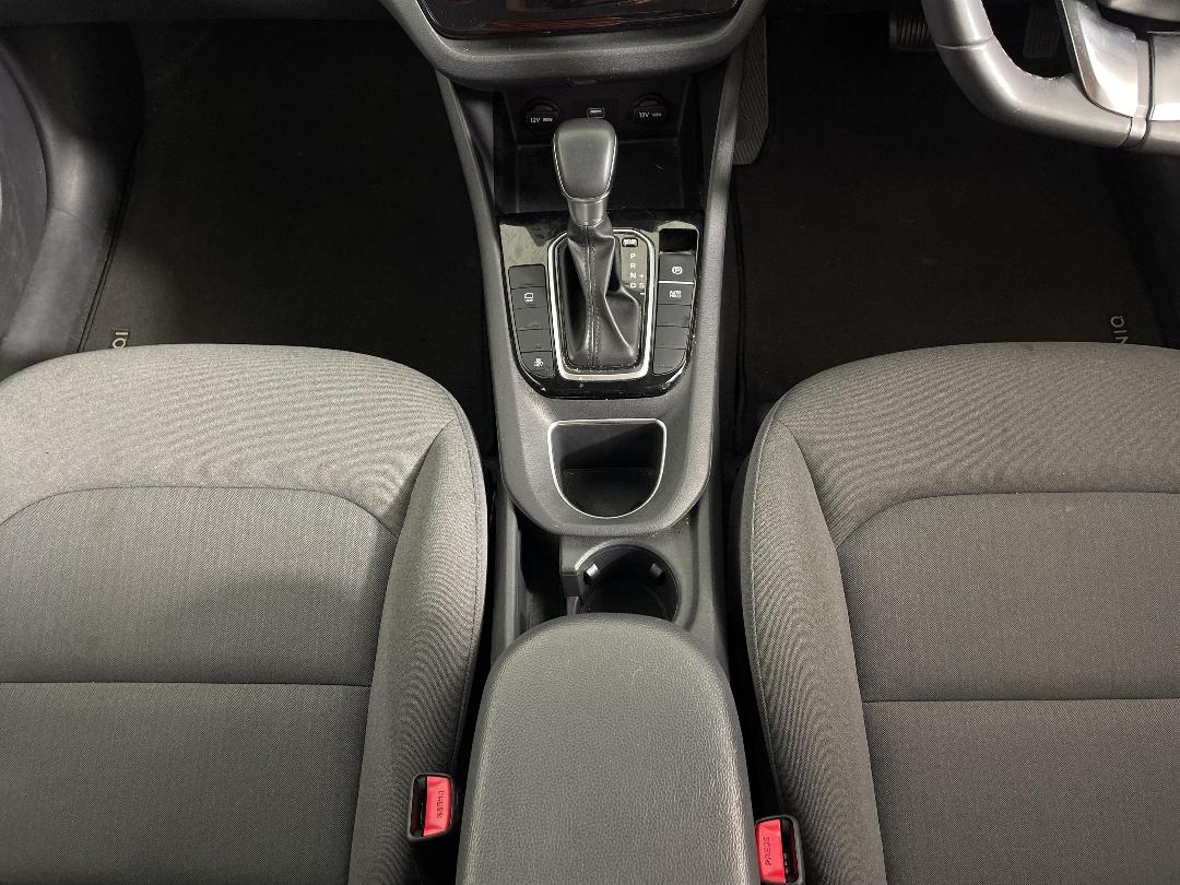 Photo '18' of Hyundai Ioniq