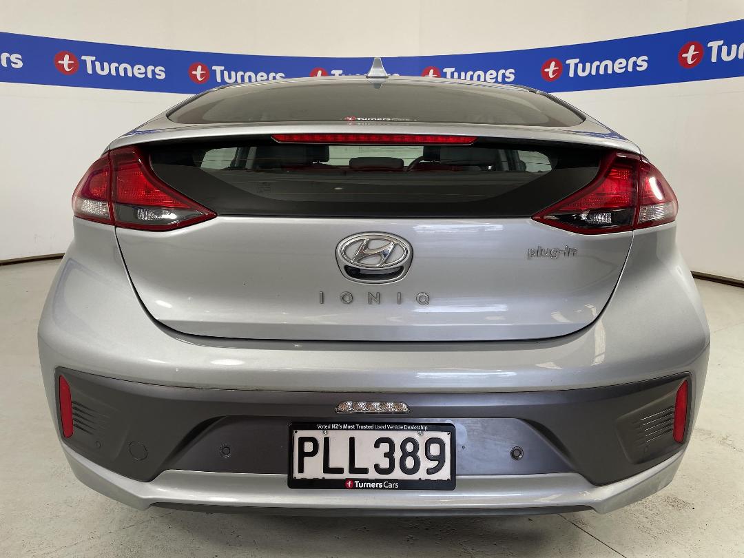 Photo '6' of Hyundai Ioniq Photo '6' of Hyundai Ioniq