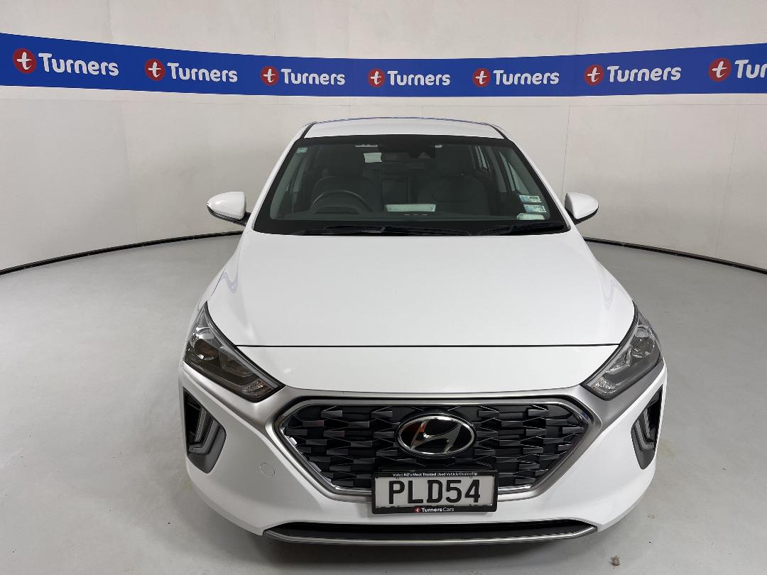 Photo '2' of Hyundai Ioniq Photo '2' of Hyundai Ioniq
