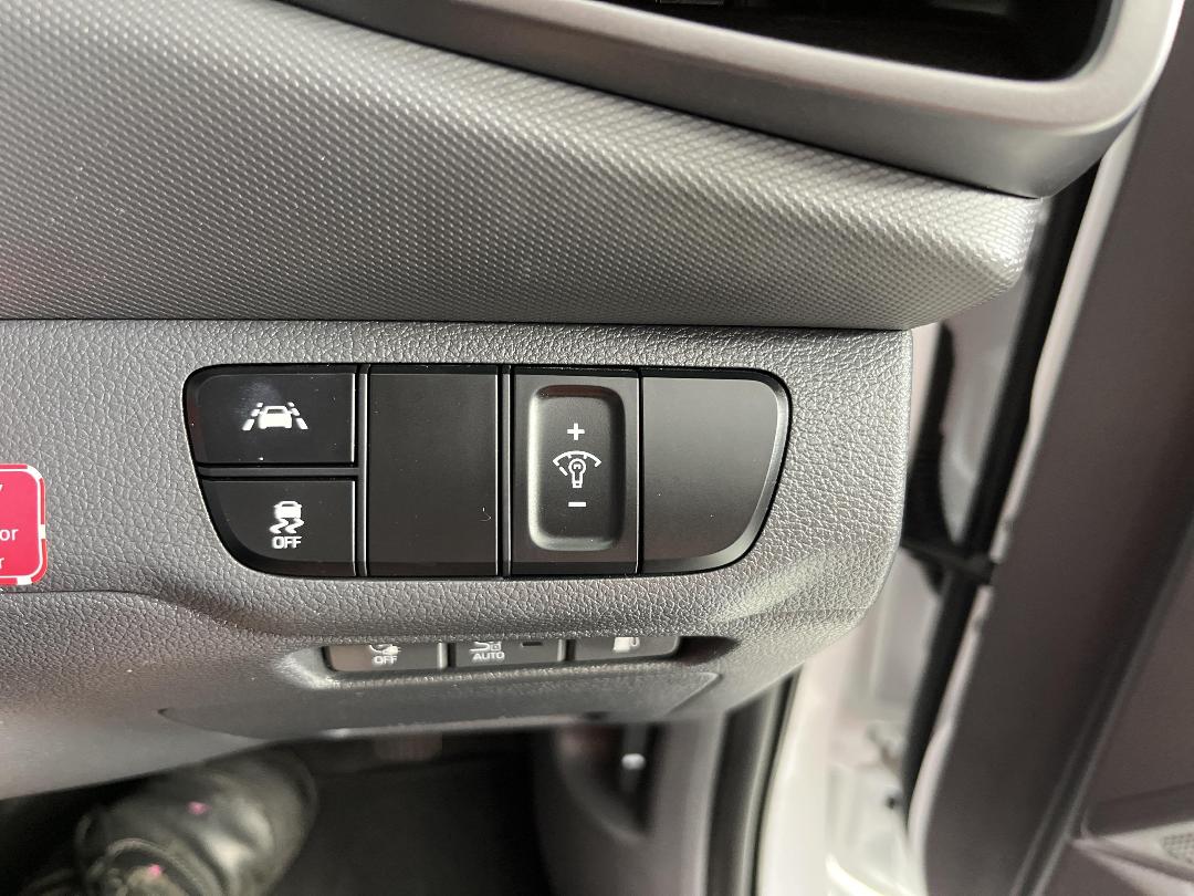 Photo '25' of Hyundai Ioniq Photo '25' of Hyundai Ioniq