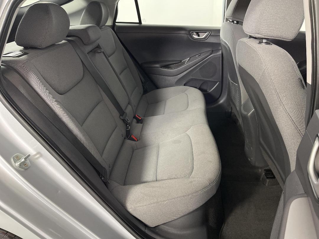 Photo '20' of Hyundai Ioniq Photo '20' of Hyundai Ioniq