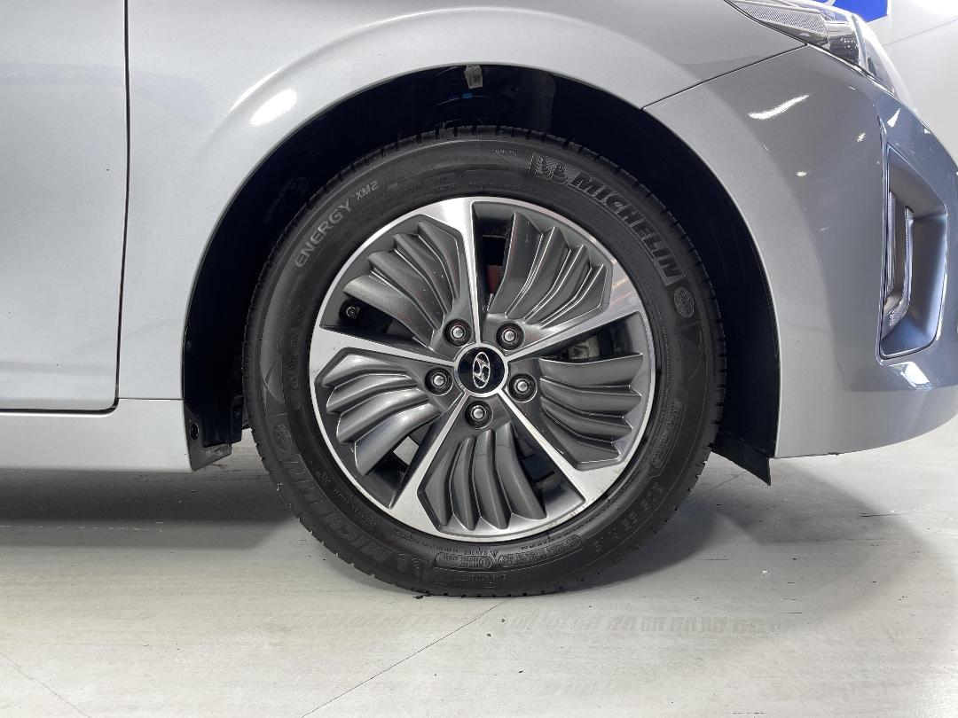 Photo '9' of Hyundai Ioniq