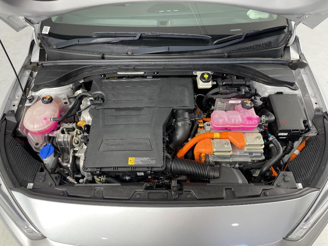 Photo '13' of Hyundai Ioniq