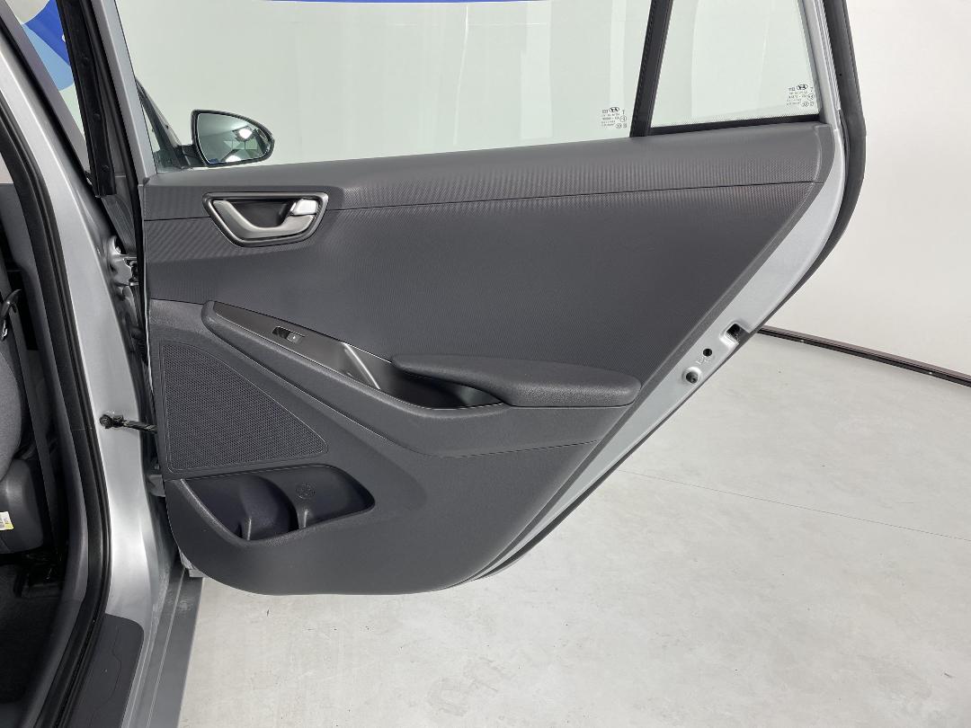 Photo '19' of Hyundai Ioniq