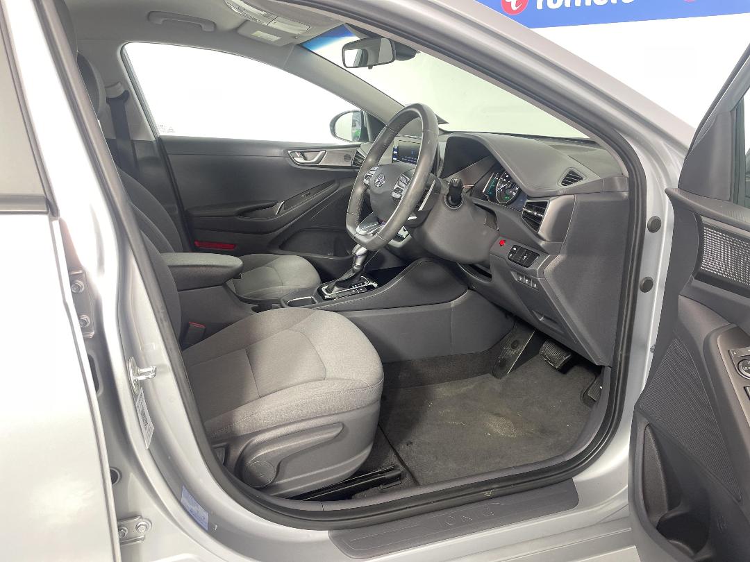 Photo '16' of Hyundai Ioniq