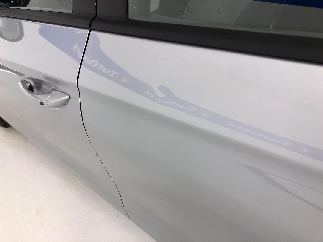 Photo '27' of Hyundai Ioniq Photo '27' of Hyundai Ioniq