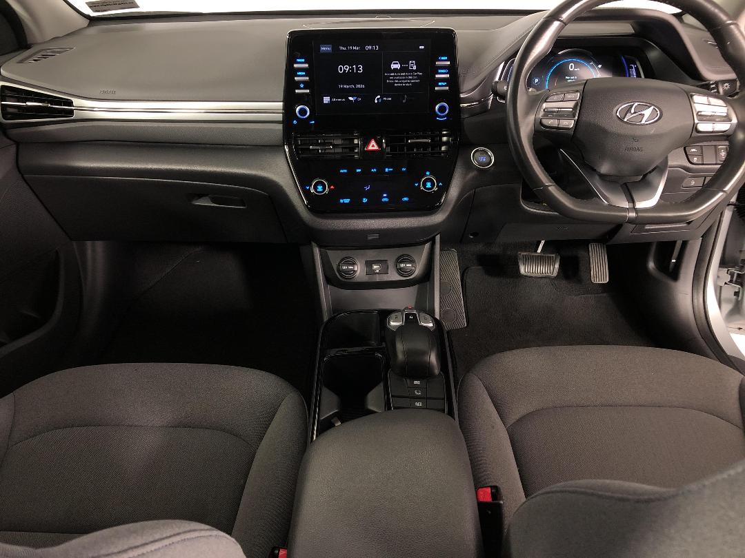 Photo '17' of Hyundai Ioniq