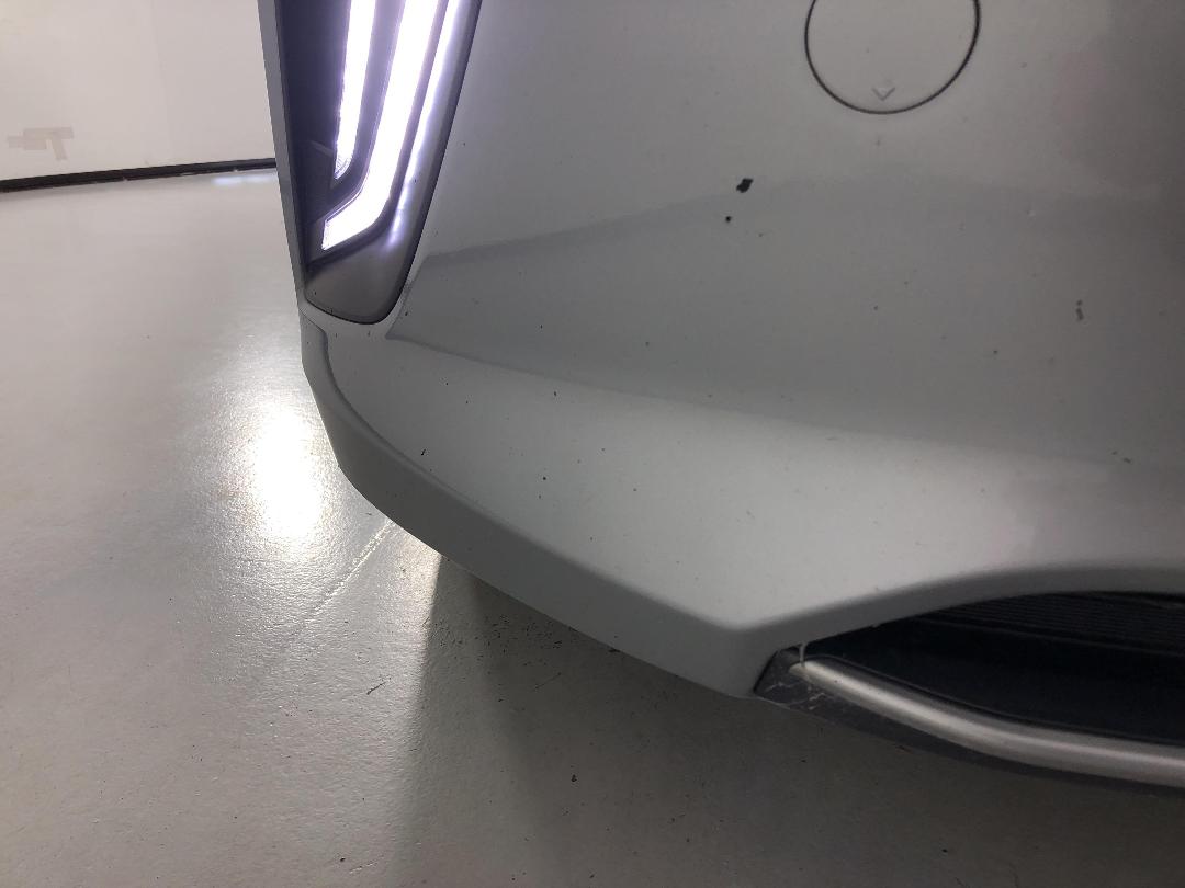 Photo '24' of Hyundai Ioniq