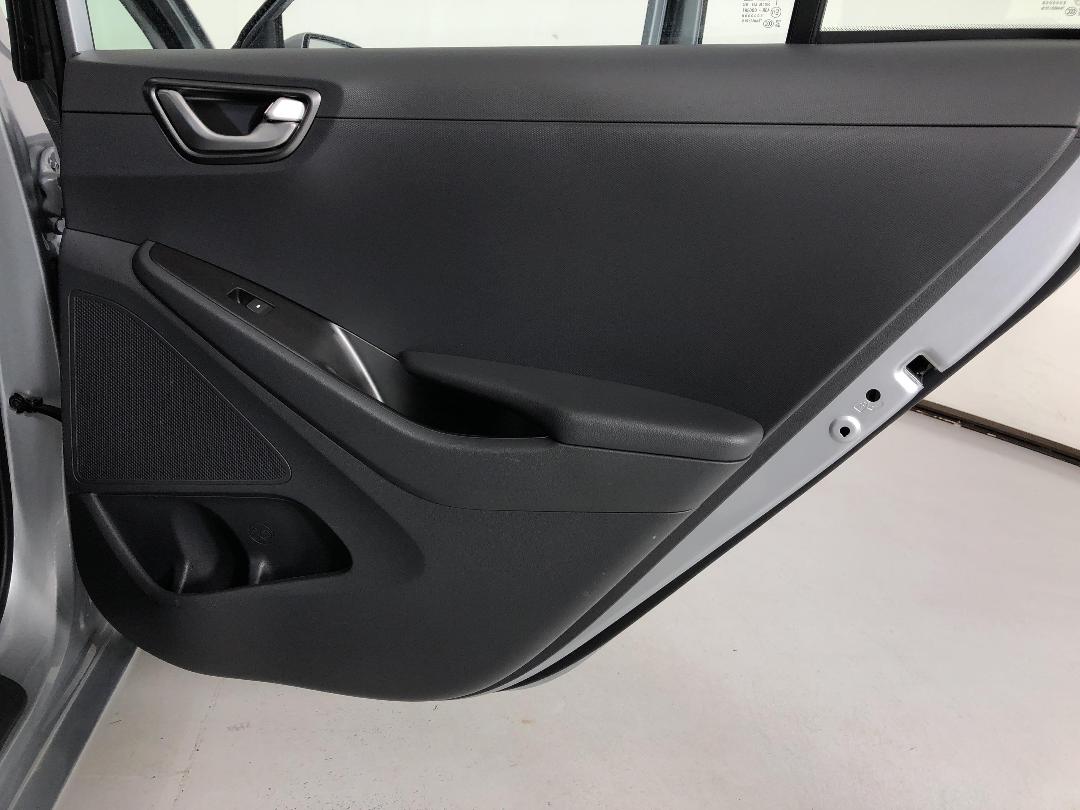 Photo '19' of Hyundai Ioniq