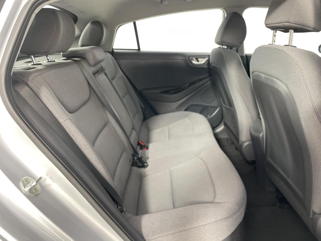 Photo '20' of Hyundai Ioniq Photo '20' of Hyundai Ioniq