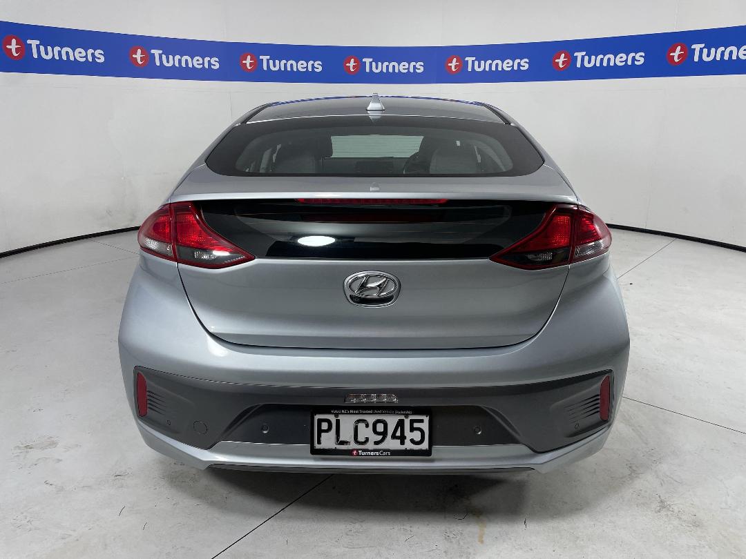 Photo '6' of Hyundai Ioniq Photo '6' of Hyundai Ioniq