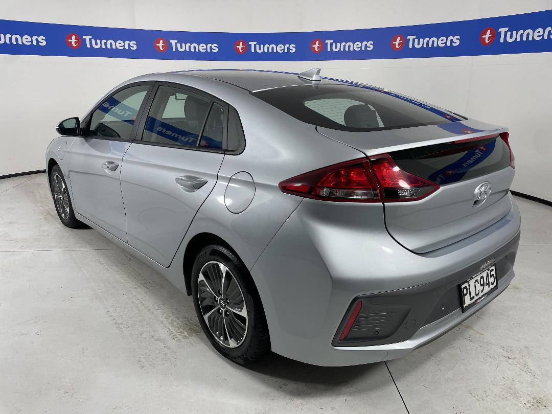 Photo '5' of Hyundai Ioniq Photo '5' of Hyundai Ioniq