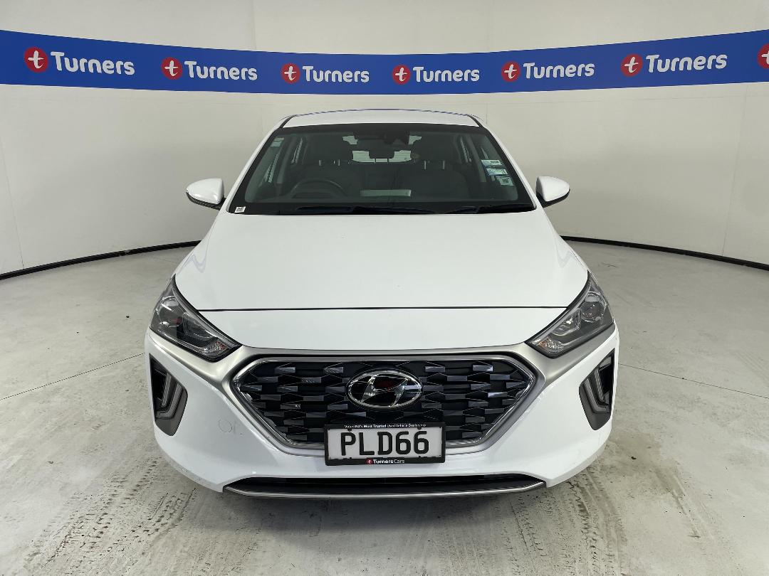 Photo '2' of Hyundai Ioniq Photo '2' of Hyundai Ioniq