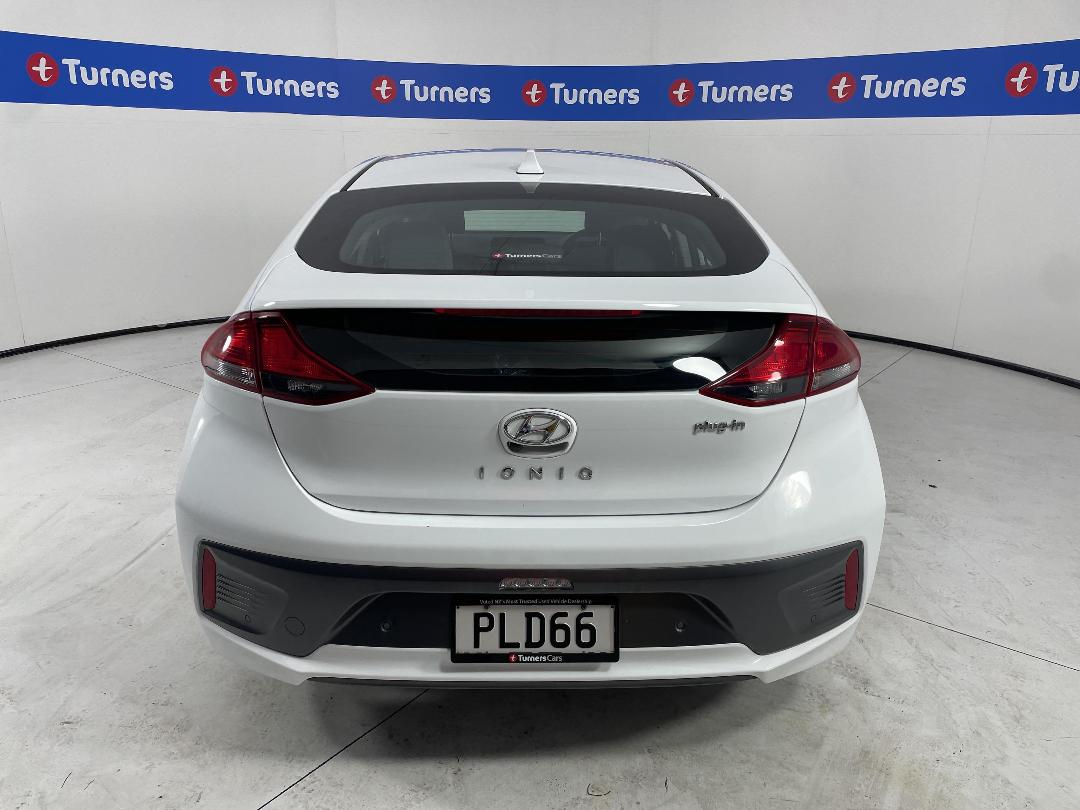 Photo '6' of Hyundai Ioniq Photo '6' of Hyundai Ioniq