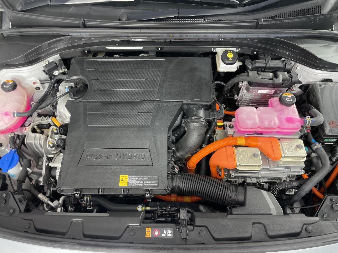 Photo '13' of Hyundai Ioniq