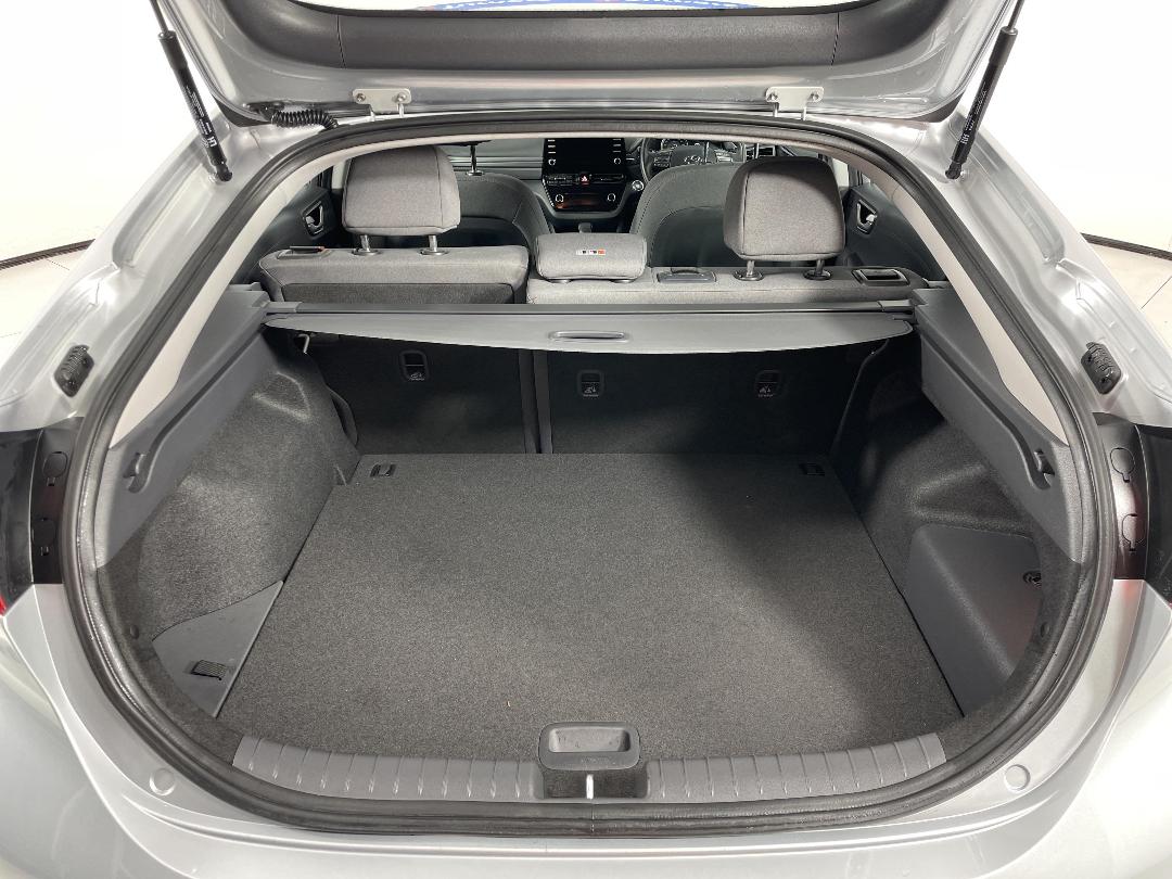 Photo '14' of Hyundai Ioniq