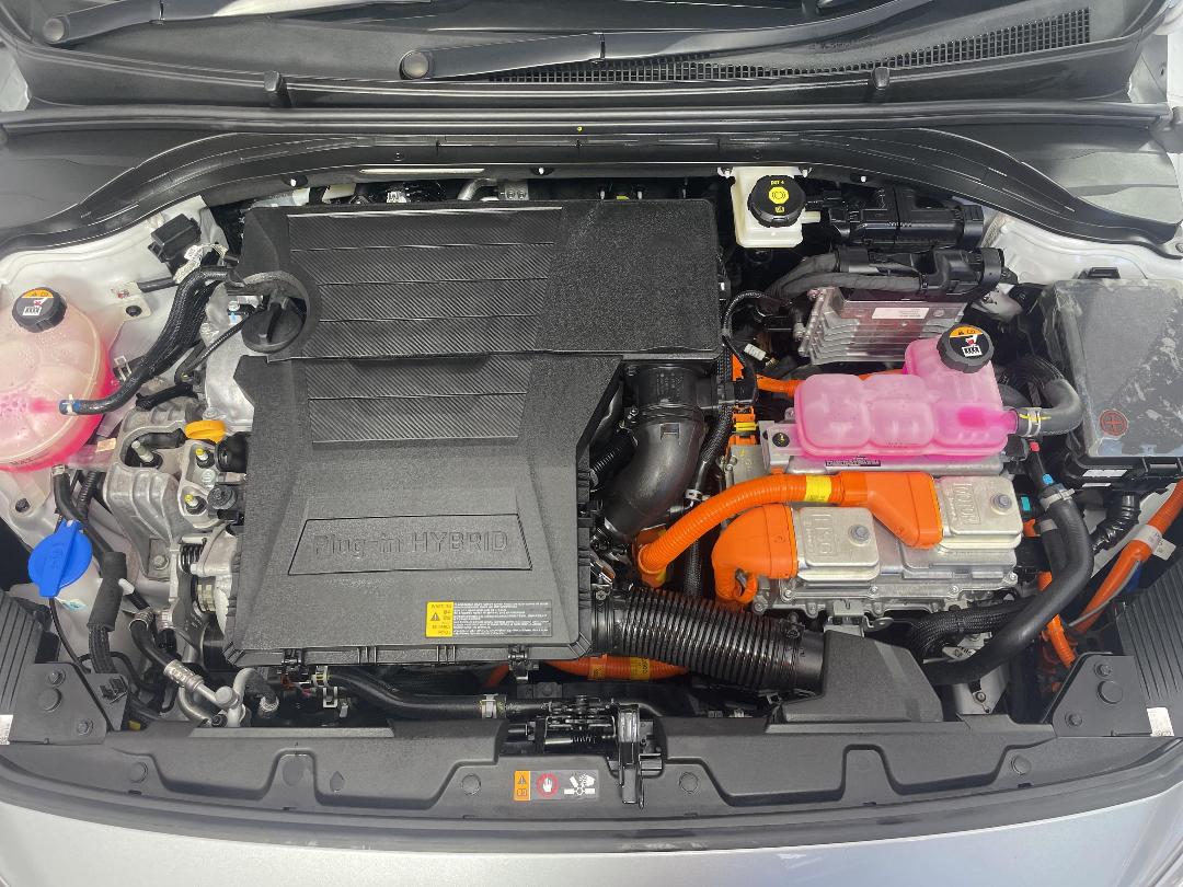 Photo '13' of Hyundai Ioniq