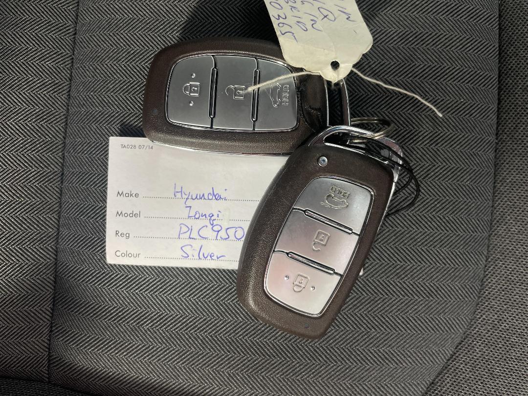 Photo '22' of Hyundai Ioniq