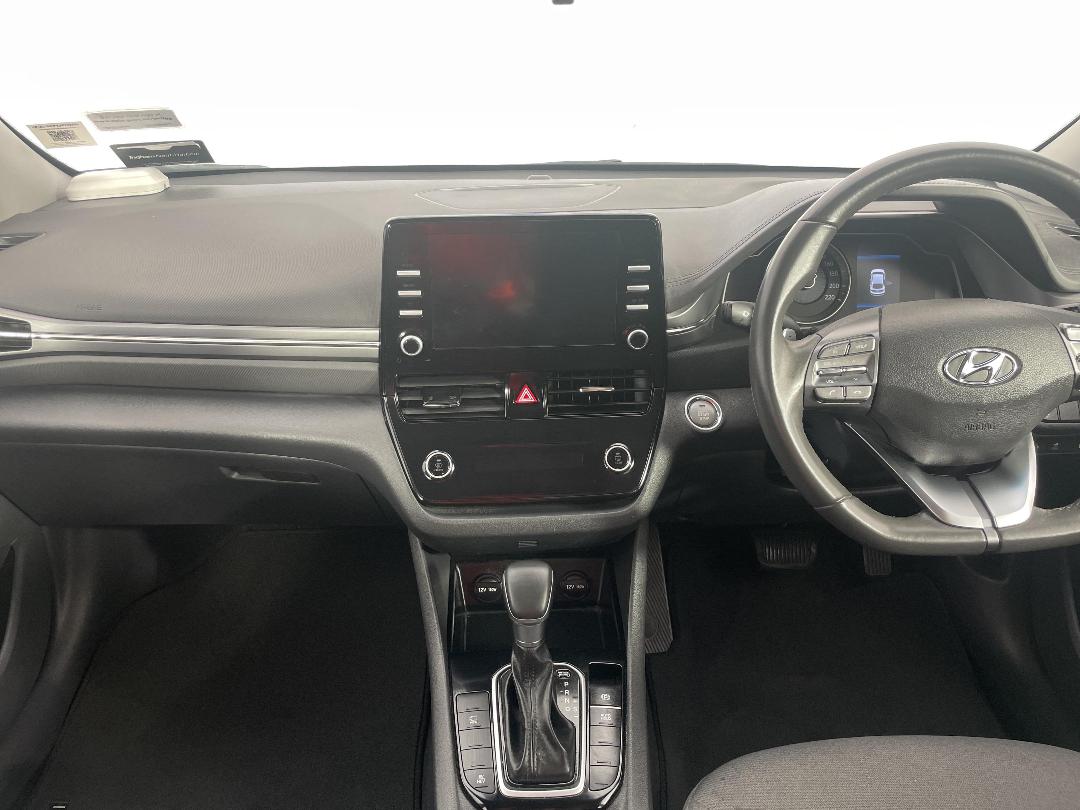 Photo '17' of Hyundai Ioniq