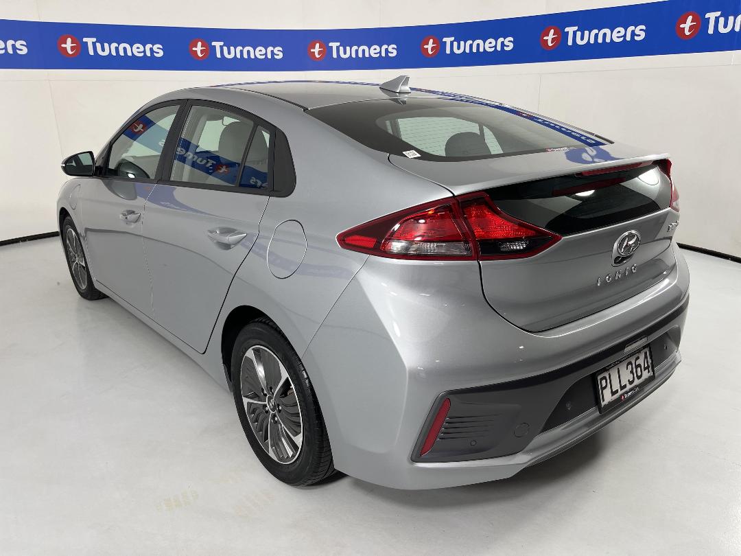 Photo '5' of Hyundai Ioniq Photo '5' of Hyundai Ioniq