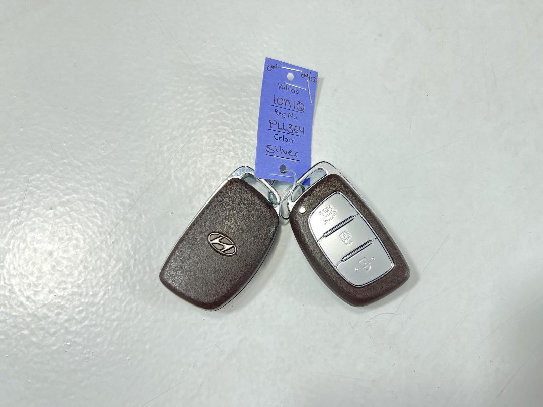 Photo '22' of Hyundai Ioniq Photo '22' of Hyundai Ioniq