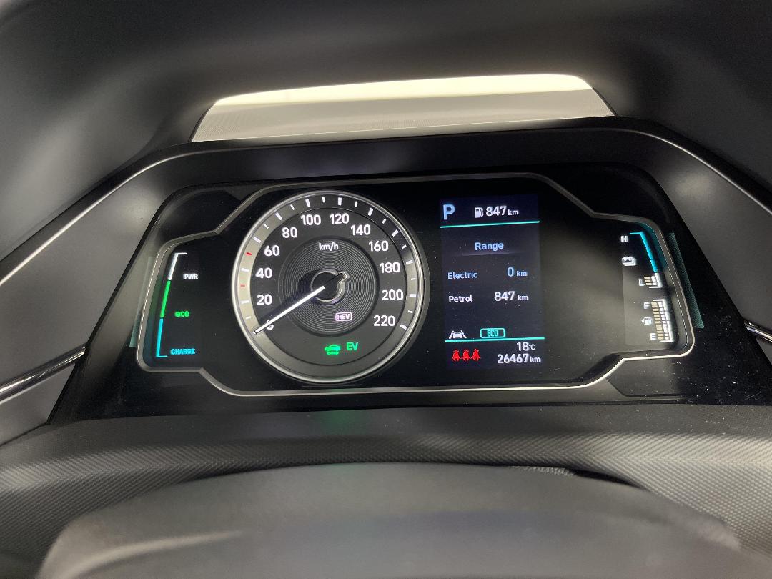 Photo '21' of Hyundai Ioniq Photo '21' of Hyundai Ioniq