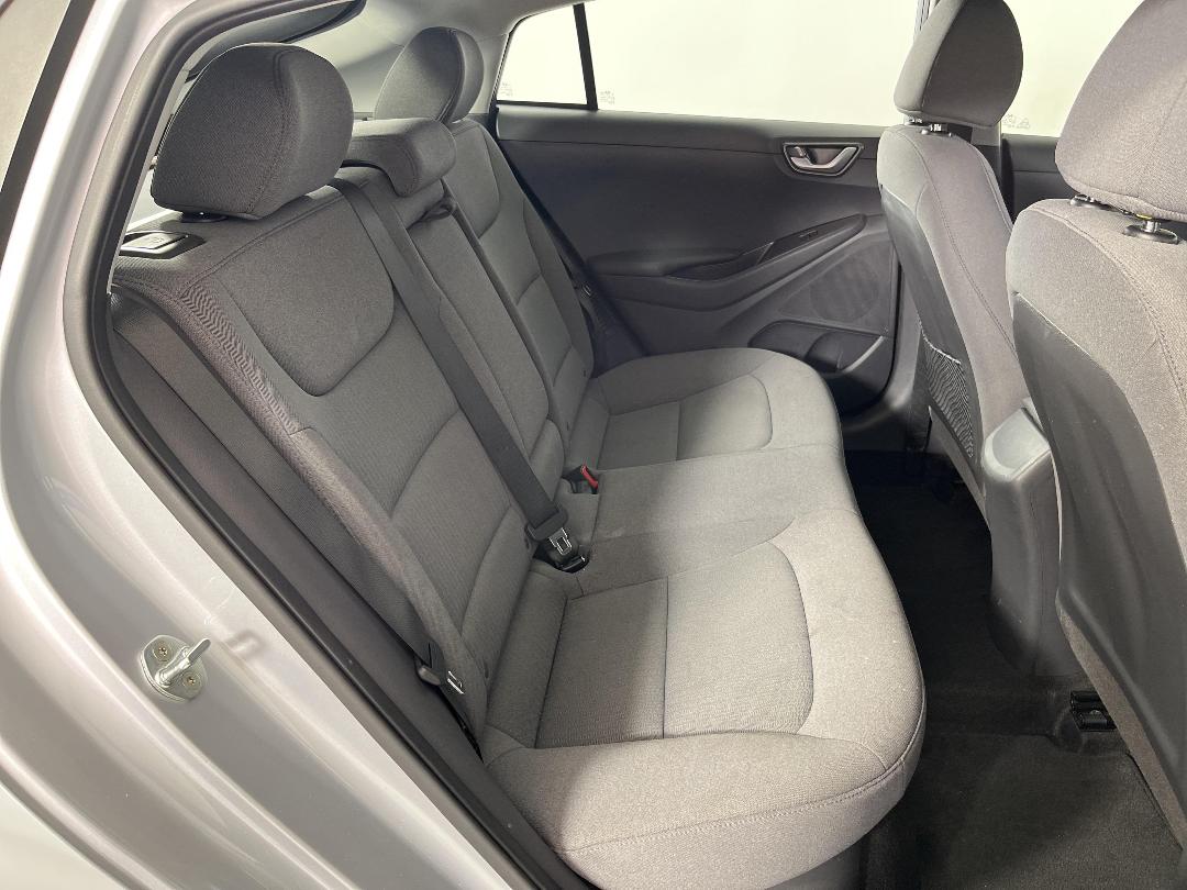 Photo '20' of Hyundai Ioniq Photo '20' of Hyundai Ioniq
