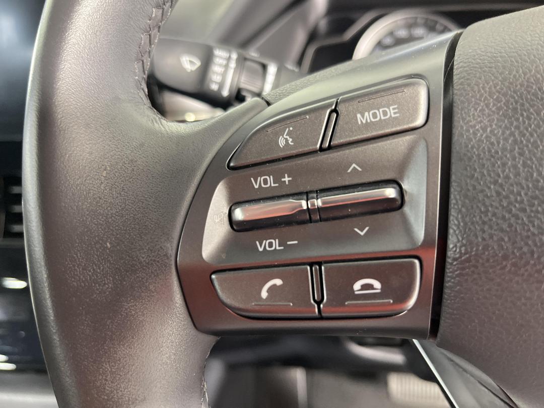 Photo '26' of Hyundai Ioniq Photo '26' of Hyundai Ioniq