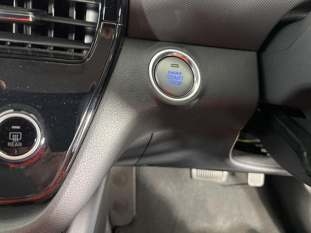 Photo '28' of Hyundai Ioniq Photo '28' of Hyundai Ioniq