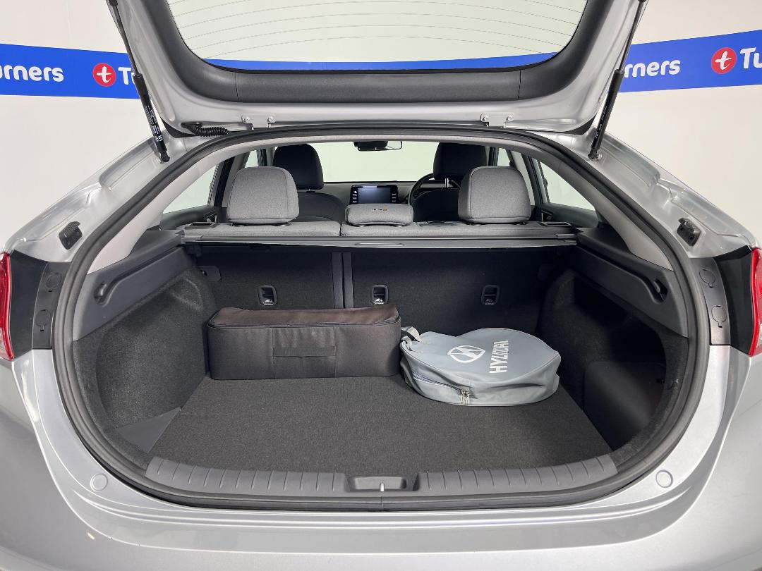 Photo '14' of Hyundai Ioniq