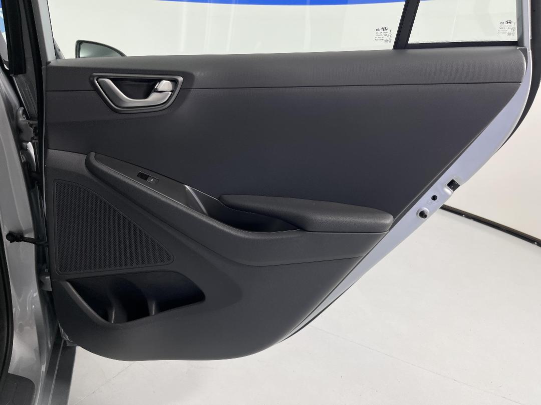 Photo '19' of Hyundai Ioniq