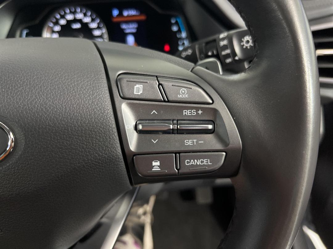 Photo '23' of Hyundai Ioniq