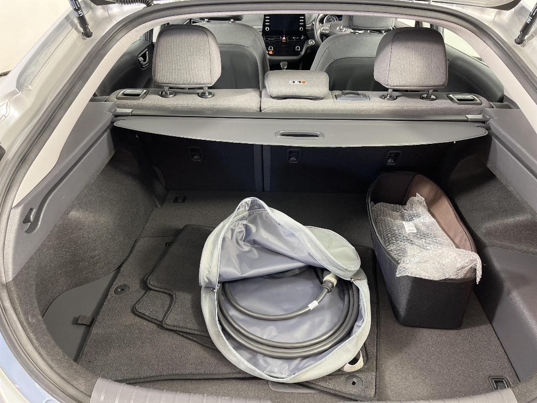 Photo '14' of Hyundai Ioniq