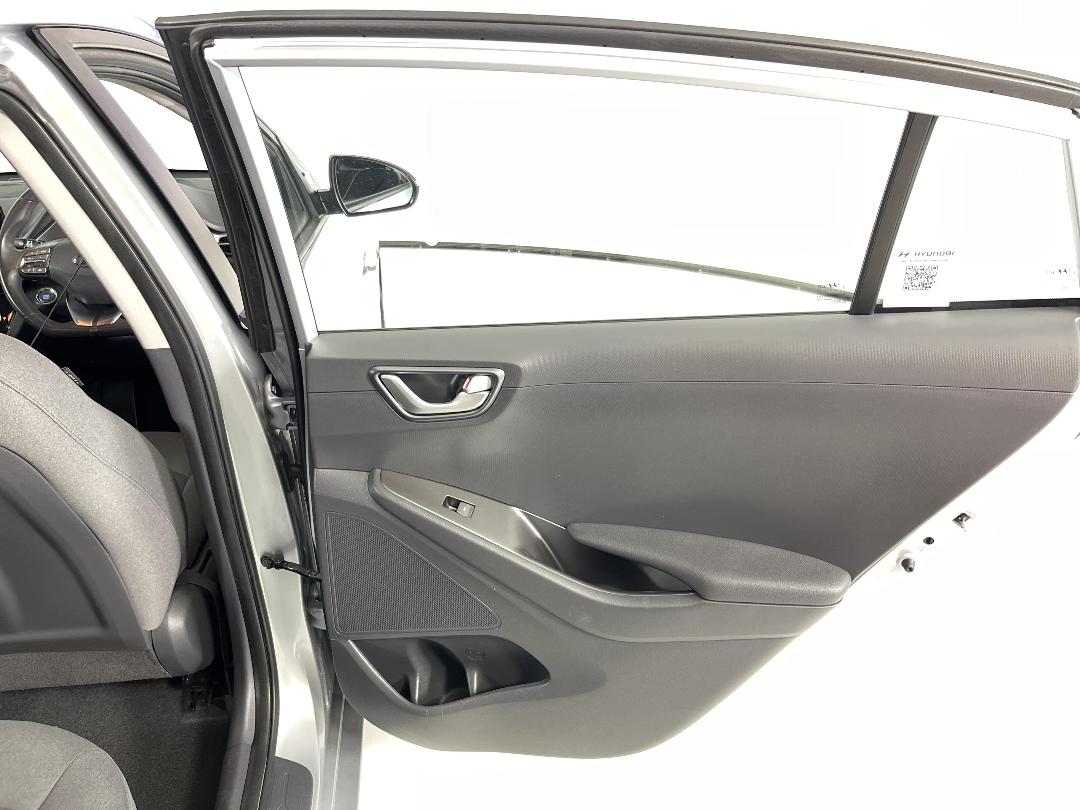 Photo '19' of Hyundai Ioniq