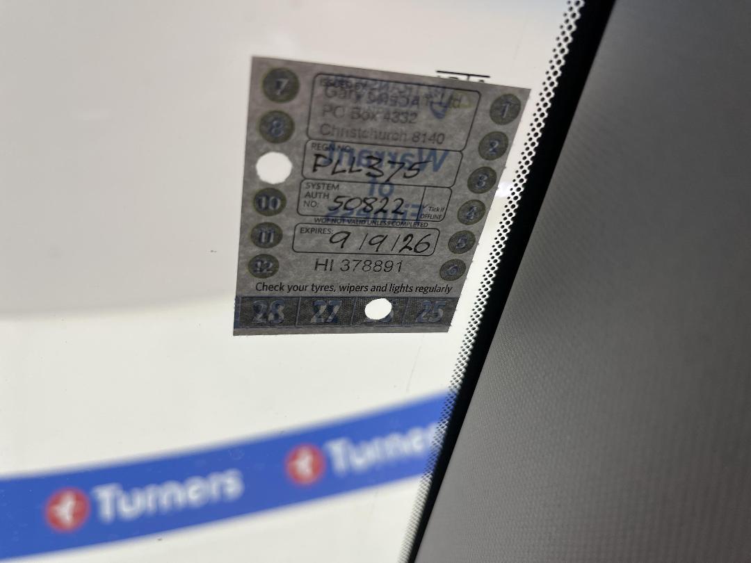 Photo '24' of Hyundai Ioniq