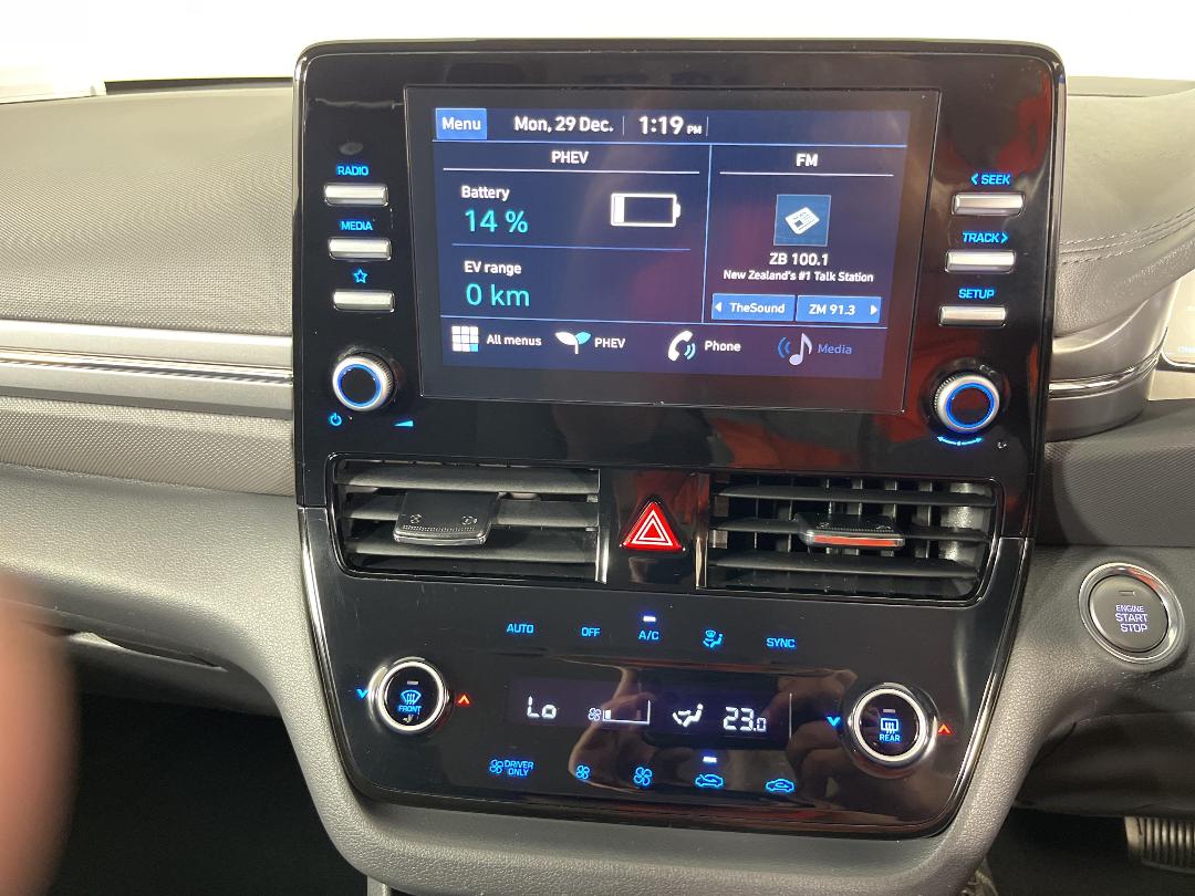 Photo '26' of Hyundai Ioniq