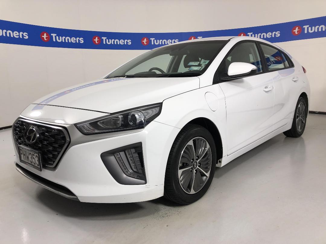 Photo '4' of Hyundai Ioniq Photo '4' of Hyundai Ioniq