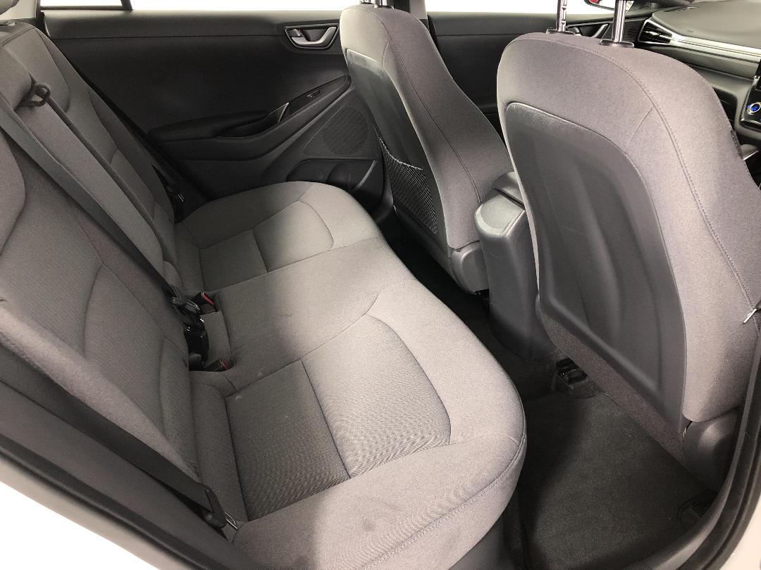 Photo '20' of Hyundai Ioniq Photo '20' of Hyundai Ioniq