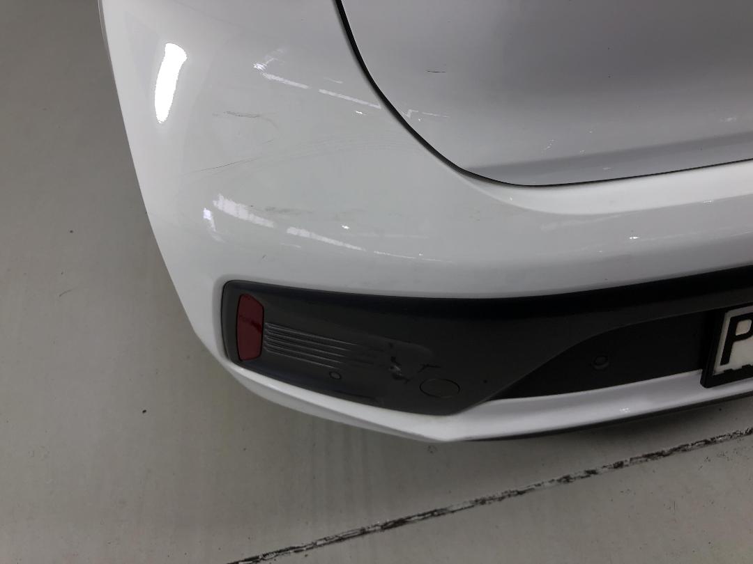 Photo '28' of Hyundai Ioniq Photo '28' of Hyundai Ioniq