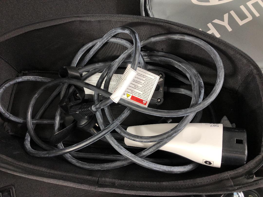 Photo '30' of Hyundai Ioniq Photo '30' of Hyundai Ioniq