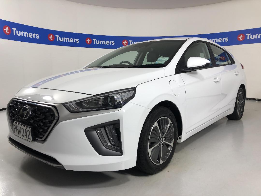 Photo '4' of Hyundai Ioniq Photo '4' of Hyundai Ioniq