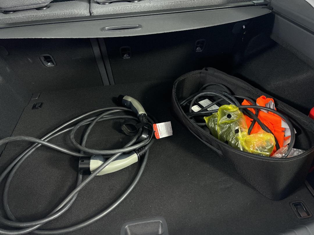 Photo '30' of Hyundai Ioniq Photo '30' of Hyundai Ioniq