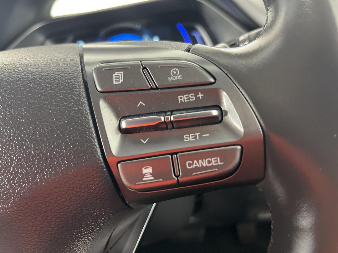 Photo '26' of Hyundai Ioniq Photo '26' of Hyundai Ioniq