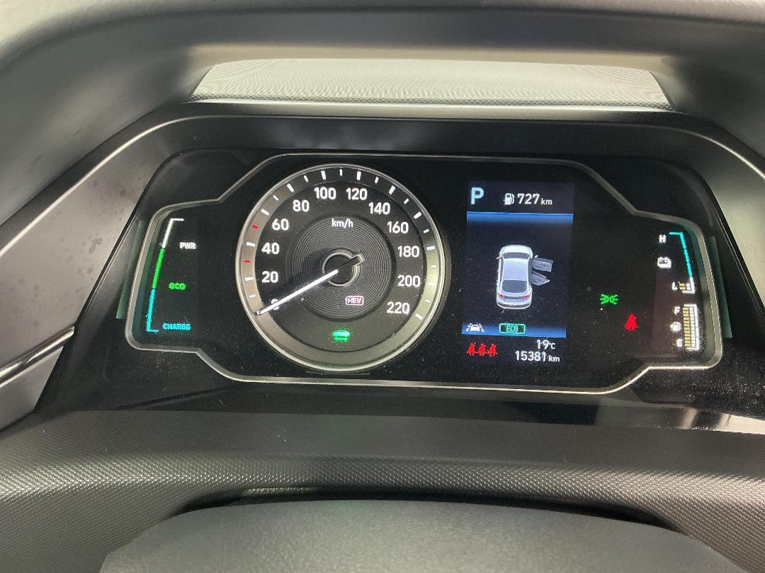 Photo '21' of Hyundai Ioniq Photo '21' of Hyundai Ioniq