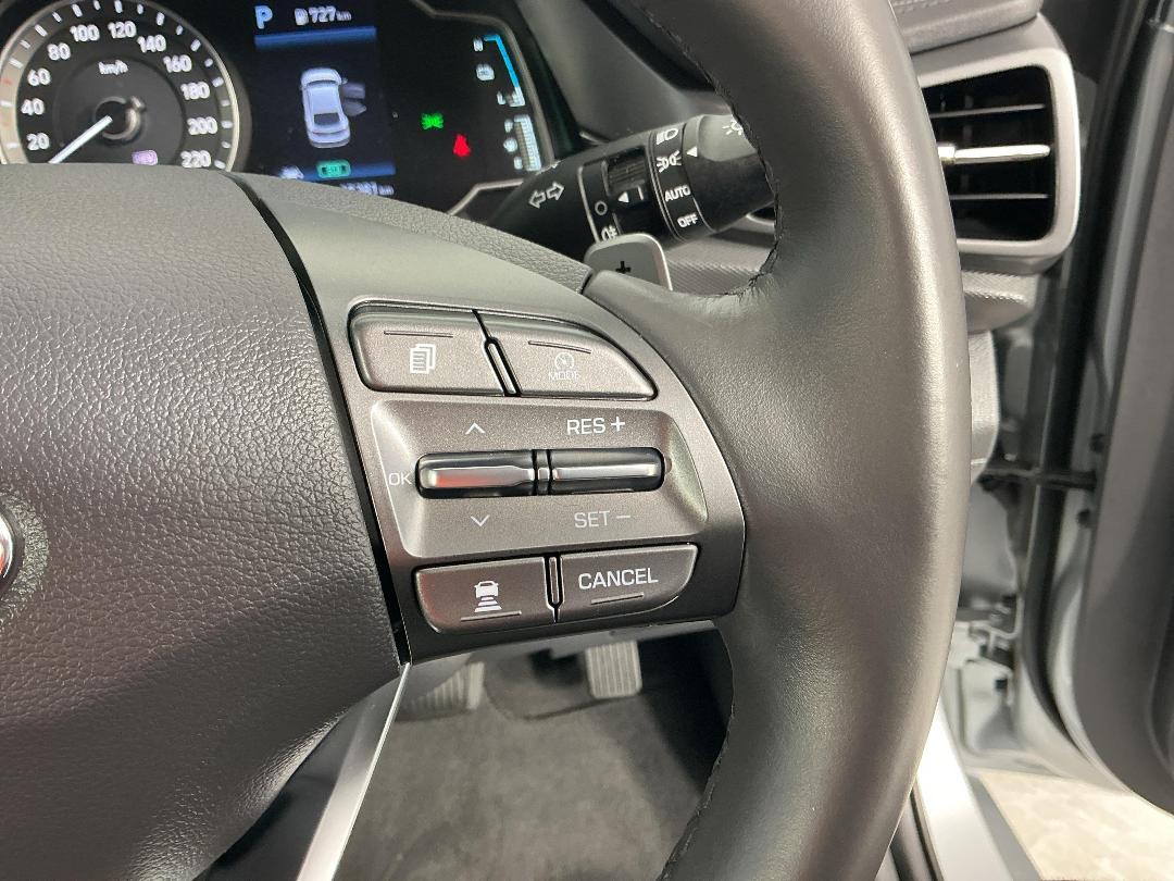 Photo '24' of Hyundai Ioniq Photo '24' of Hyundai Ioniq